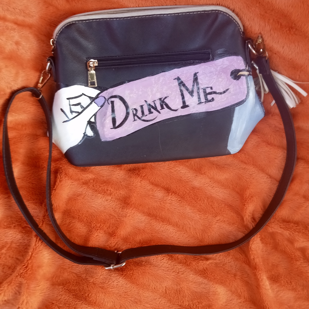Drink Me, Crossbody Bag